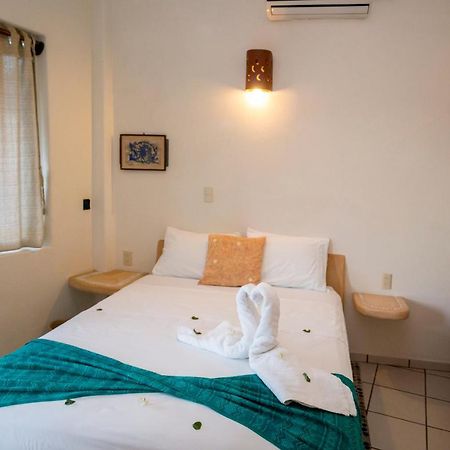 Canto Del Mar Hotel - Zihuatanejo - Suites Con Cocina ภายนอก รูปภาพ